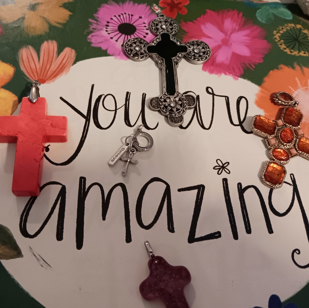 CROSS PENDANTS LOT OF 5